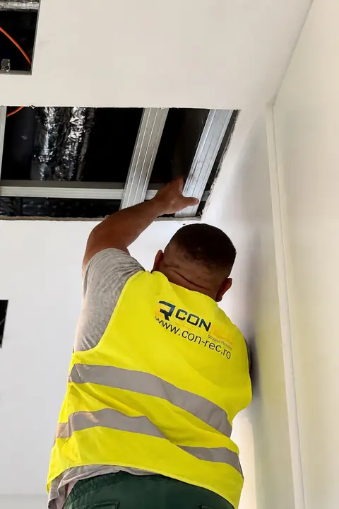 Lucrări pe șantier